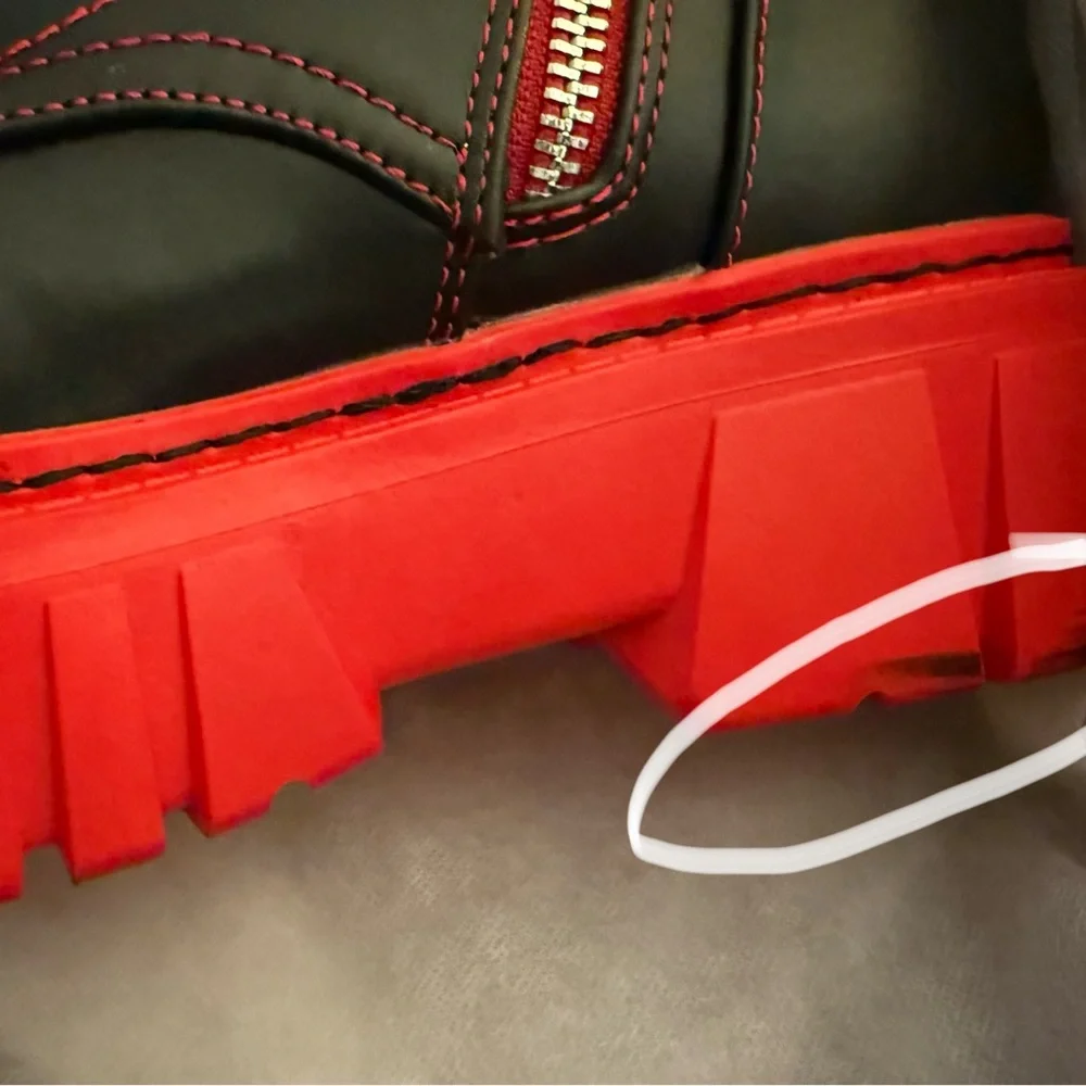 Dolls Kill red & black mismatched combat boots - Picture 4 of 7